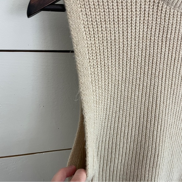 H&M Beige Knit Sweater Vest - Picture 3 of 6